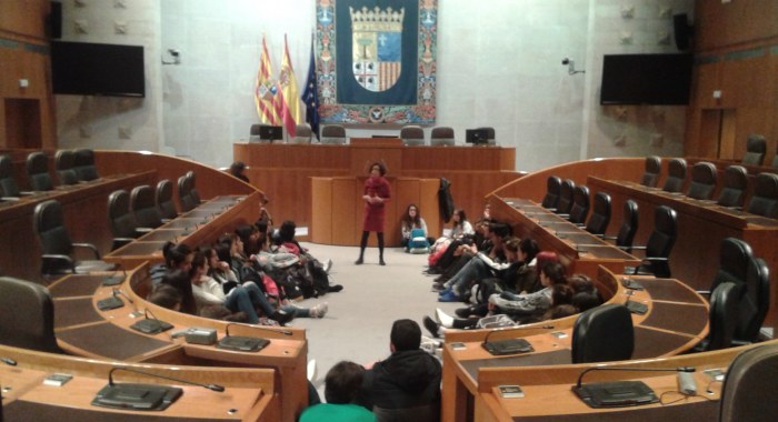 Visita a las Cortes de Aragón.