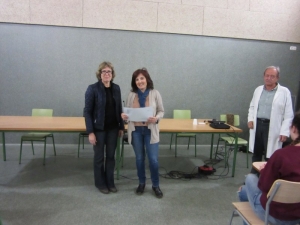 2º Premio: Mario Becerril San Martín de 1º ESO A, por su obra Espejismo. (Lo recoge su madre).