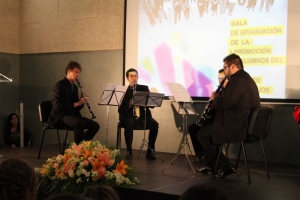 El cuarteto de jazz ameniza la ceremonia con la interpretación de varias piezas musicales